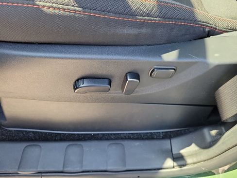 Used 2025 Nissan Frontier Pro-X RWD image 19