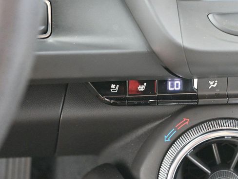 Used 2018 Chevrolet Camaro SS RWD image 29