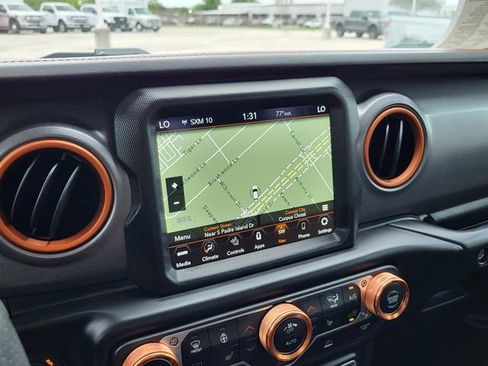 Used 2023 Jeep Gladiator Mojave w/ Cold Weather Group AWD/4WD image 8