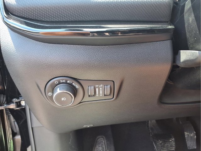 New 2026 Jeep Compass Latitude AWD/4WD image 24