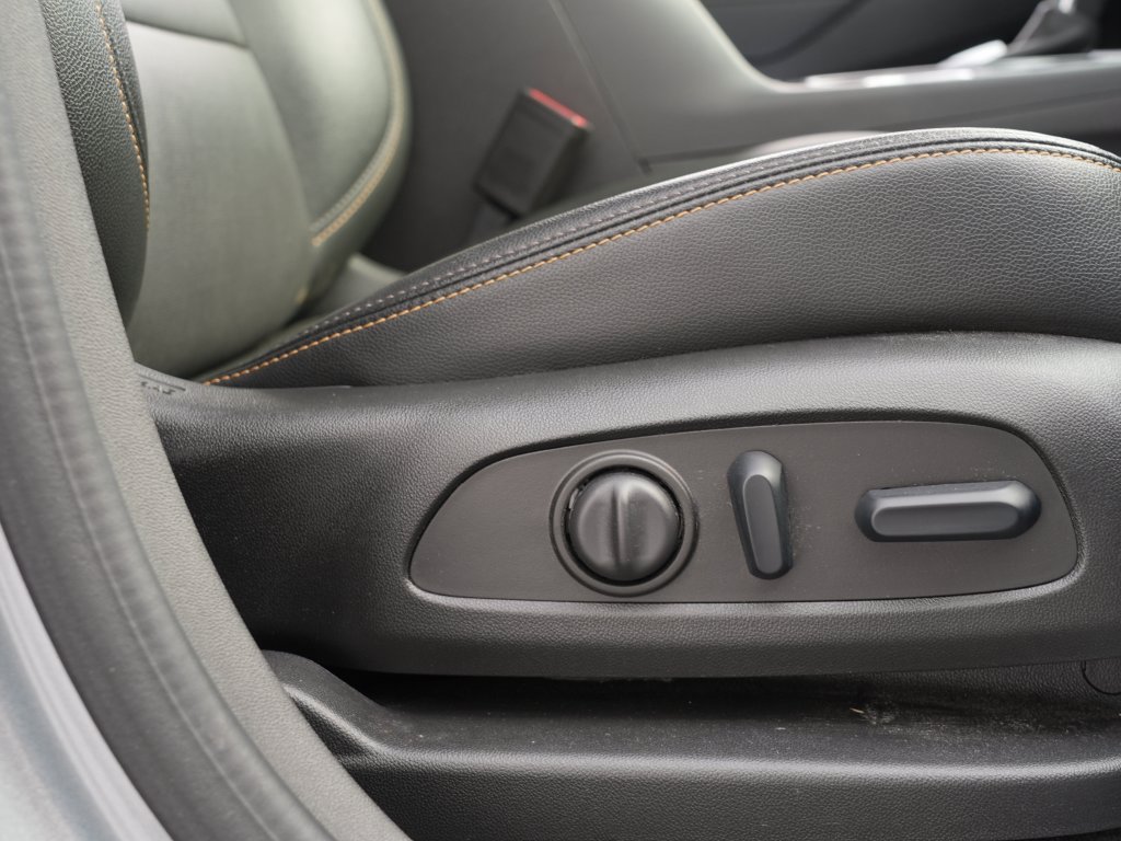 Certified 2024 Chevrolet Equinox Premier AWD/4WD image 32