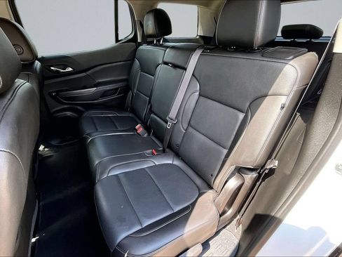 Used 2023 GMC Acadia SLT AWD/4WD image 23