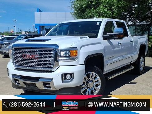 Used 2017 GMC Sierra 2500 Denali w/ Duramax Plus Package image 1