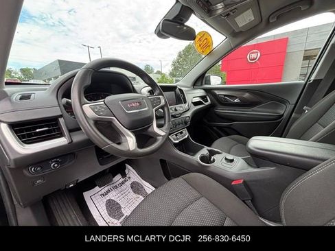 Used 2024 GMC Terrain SLE FWD image 16