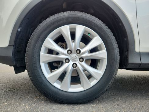 Used 2013 Toyota RAV4 Limited FWD image 24