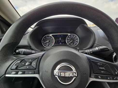 Used 2024 Nissan Sentra SV image 25
