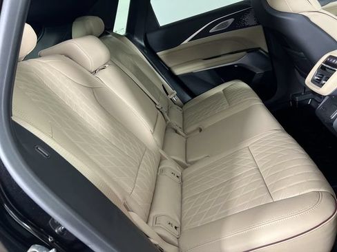 Used 2026 Cadillac Lyriq Signature Luxury w/ Nappa Leather Package AWD/4WD image 27