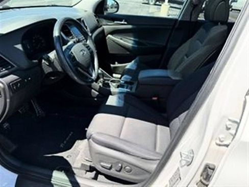 Used 2017 Hyundai Tucson Night FWD image 2