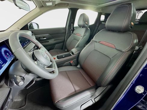 New 2026 Nissan Kicks SR w/ SR Premium Package image 11