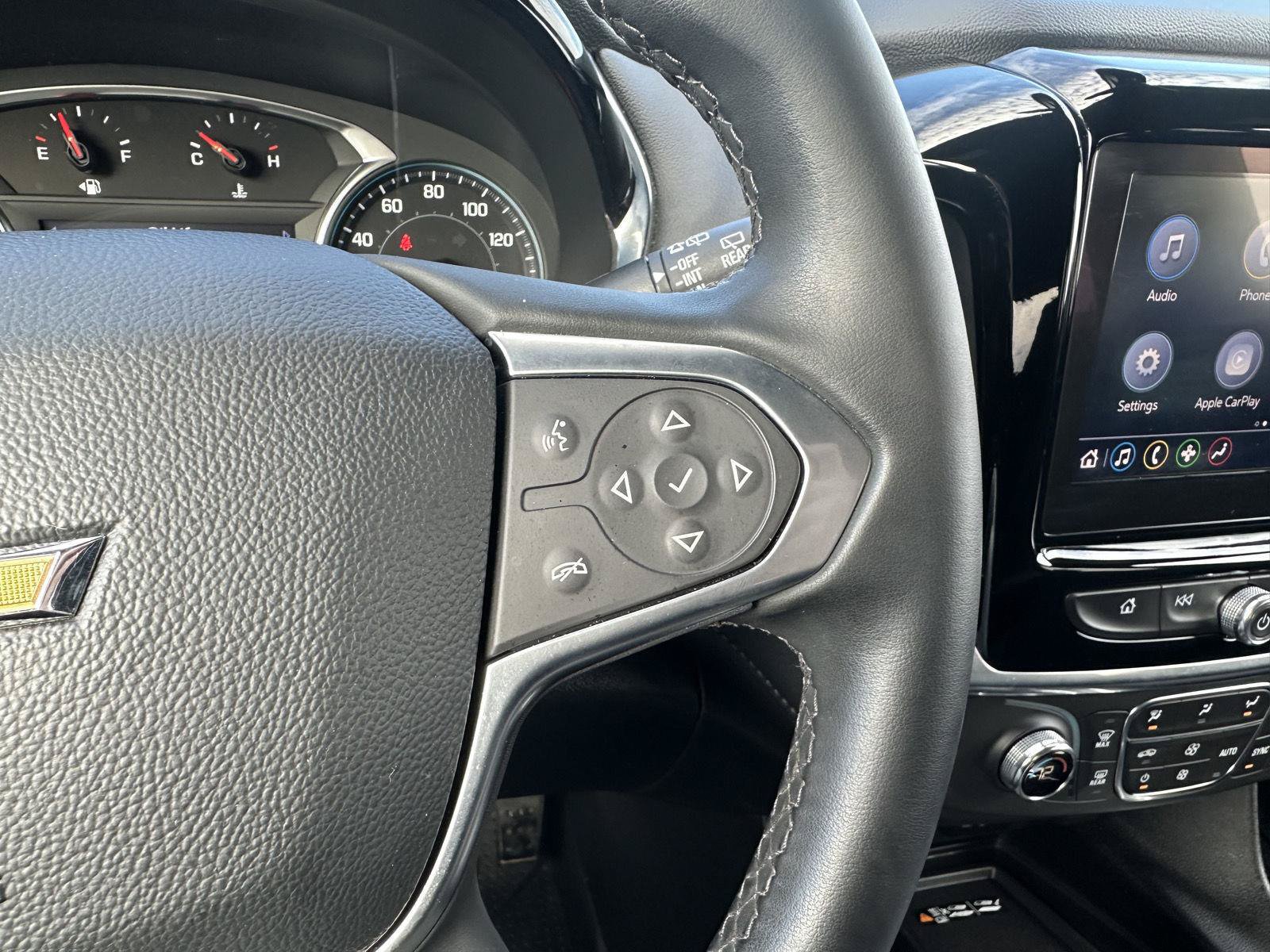 Used 2023 Chevrolet Traverse LT FWD image 22