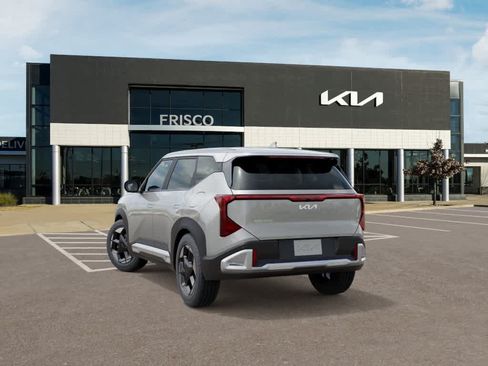 New 2027 Kia Seltos S FWD image 4
