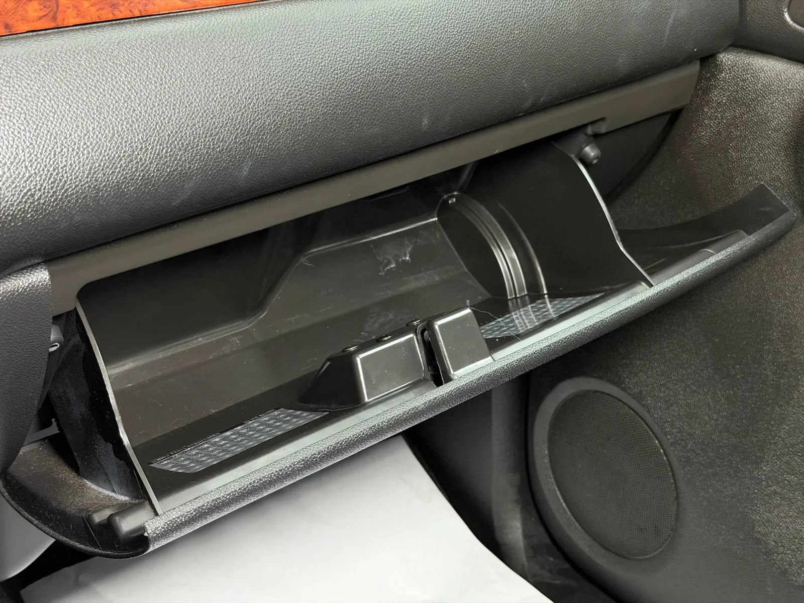 Used 2013 Chevrolet Avalanche LTZ RWD image 34