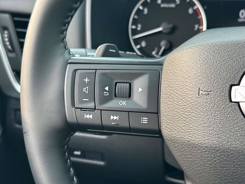 New 2026 Nissan Rogue SV AWD/4WD image 37