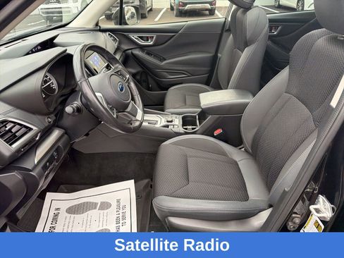 Used 2023 Subaru Forester Premium image 11