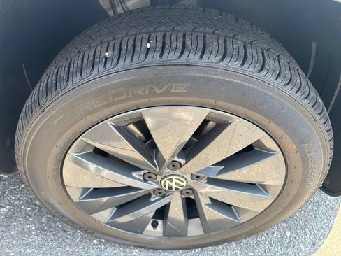 Used 2024 Volkswagen Taos S FWD image 26