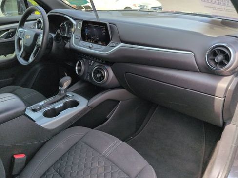 Used 2022 Chevrolet Blazer LT FWD image 31