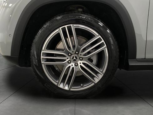 Certified 2026 Mercedes-Benz GLS 450 4MATIC image 49