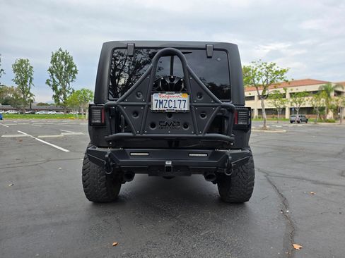 Used 2013 Jeep Wrangler Unlimited Sport AWD/4WD image 10