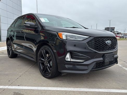 Used 2020 Ford Edge ST w/ Equipment Group 401A AWD/4WD image 4