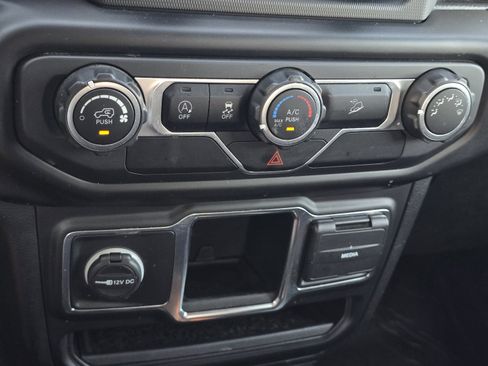 Used 2020 Jeep Wrangler Unlimited Sport AWD/4WD image 21