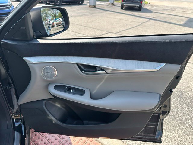 Used 2023 INFINITI QX50 Sensory AWD/4WD image 24