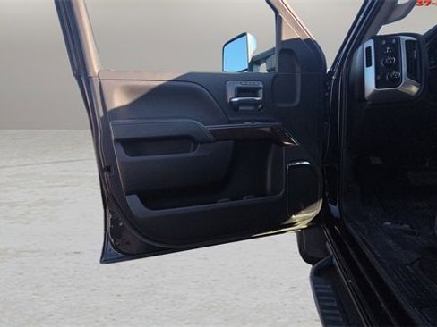 Used 2019 GMC Sierra 3500 SLT image 31