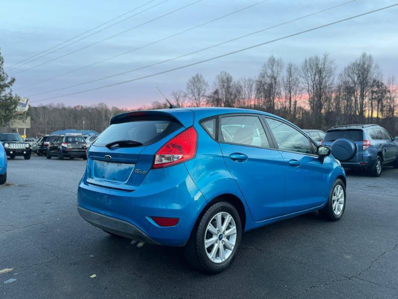 Used 2012 Ford Fiesta SE FWD image 5