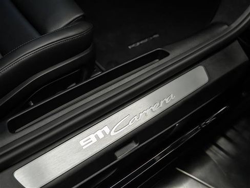 Certified 2026 Porsche 911 Carrera RWD image 32