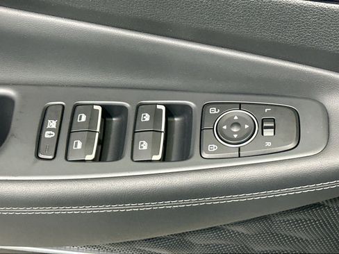 Used 2020 Hyundai Santa Fe SEL image 16