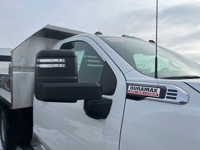 New 2026 GMC Sierra 3500 Pro w/ Convenience Package