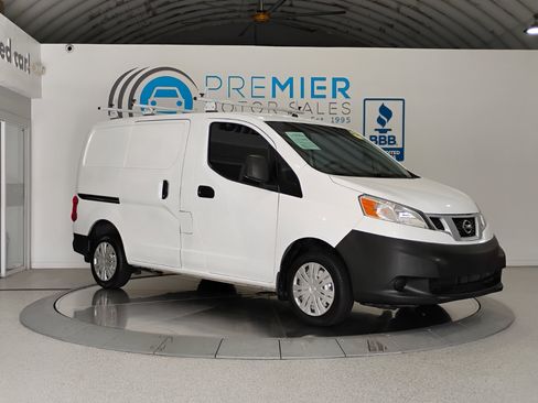 Used 2017 Nissan NV200 S image 8