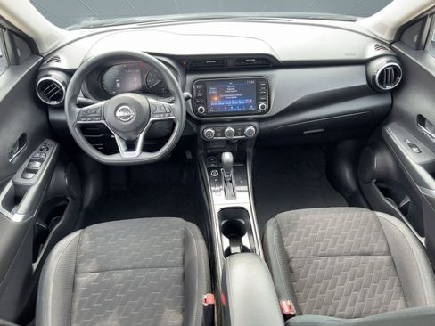 Used 2024 Nissan Kicks SV image 16