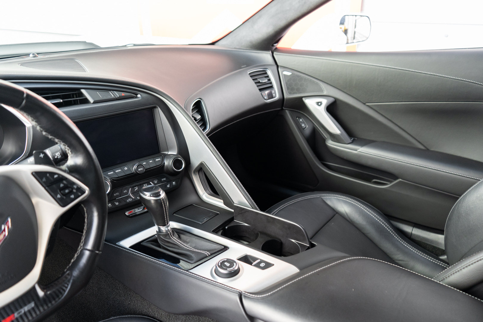 Used 2017 Chevrolet Corvette Z06 RWD image 19
