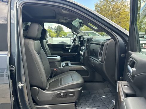 Used 2020 GMC Sierra 3500 Denali w/ Denali Ultimate Package AWD/4WD image 9