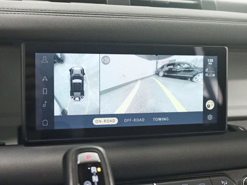 Used 2020 Land Rover Defender 110 First Edition image 20