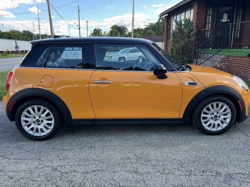 Used 2014 MINI Cooper 2-Door Hardtop FWD image 8