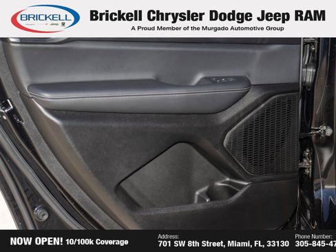 Used 2025 Jeep Grand Cherokee L Altitude image 12