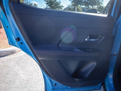 Used 2025 Nissan Kicks SR w/ SR Premium Package image 23