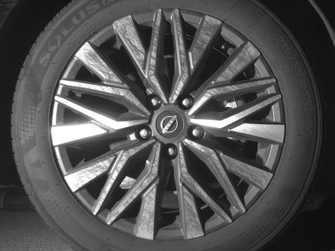 Used 2025 Nissan Altima 2.5 SV FWD image 13