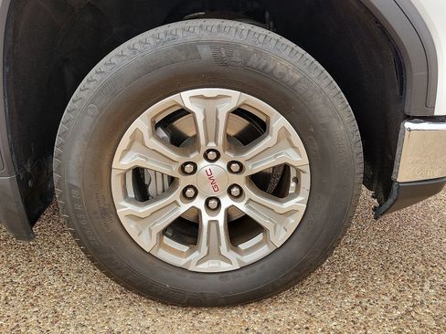 Used 2024 GMC Sierra 1500 SLT RWD image 7