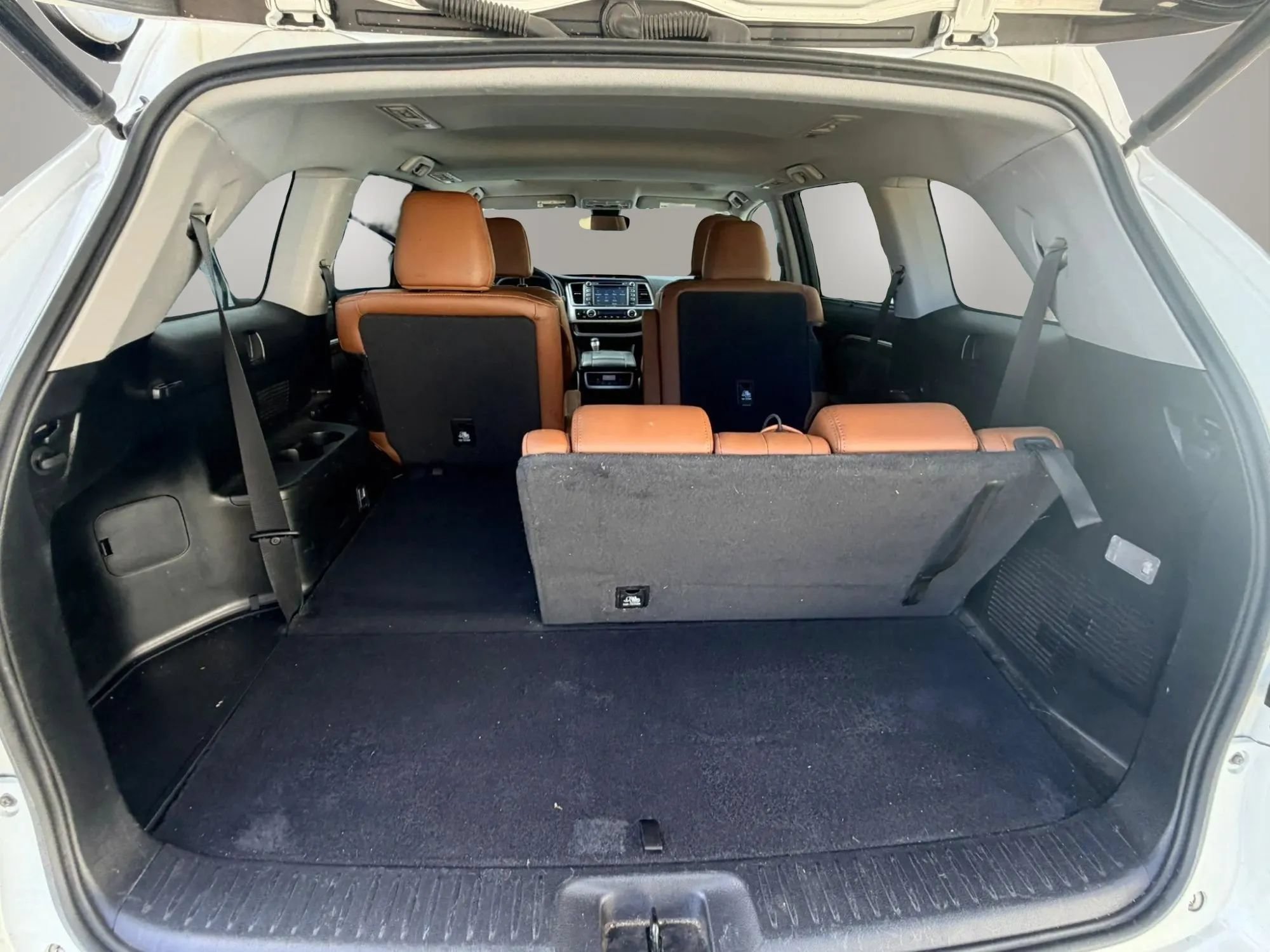 Used 2018 Toyota Highlander Limited FWD image 36