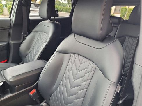 Certified 2023 Kia Sportage X-Line w/ X-Line Premium Package image 13