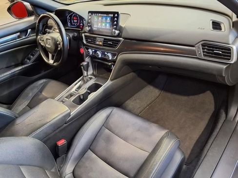 Used 2018 Honda Accord Sport image 31