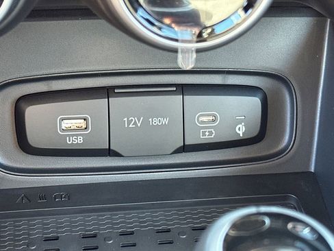 New 2026 Hyundai Venue SEL FWD image 30