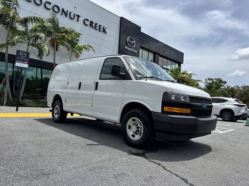 Used 2021 Chevrolet Express 2500 RWD image 22