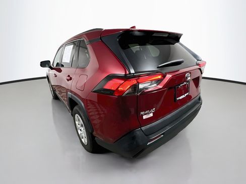 Used 2021 Toyota RAV4 LE FWD image 8