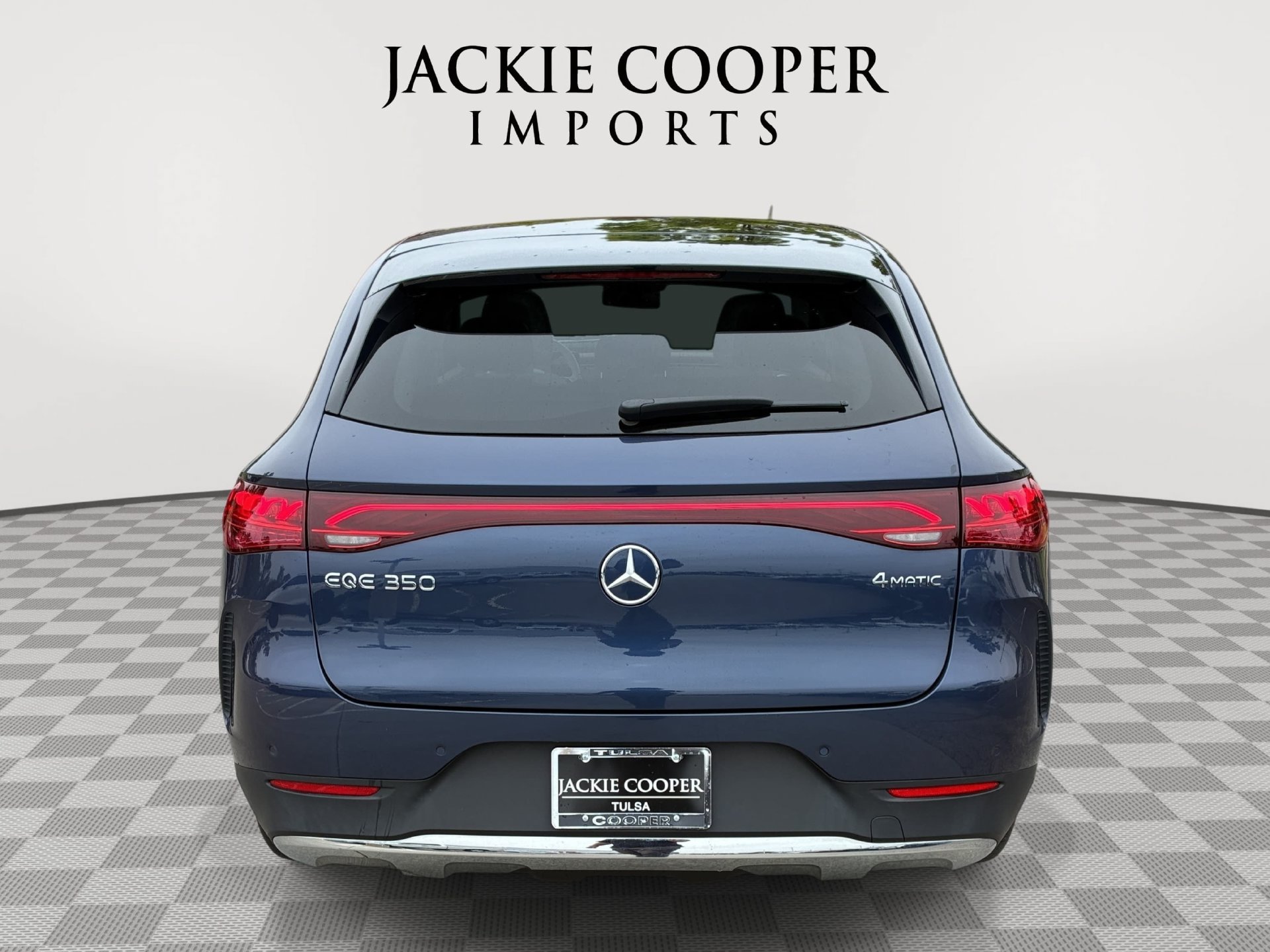 Used 2023 Mercedes-Benz EQE 350+ 4MATIC SUV w/ Exclusive Trim Package image 6