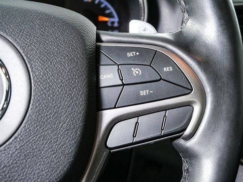 Used 2020 Jeep Grand Cherokee Limited X image 11