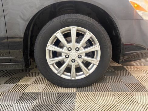 Used 2011 Buick Lucerne CXL w/ Driver Confidence Package image 22