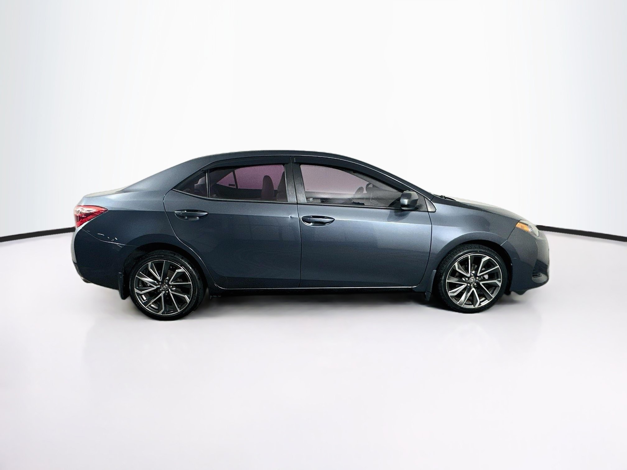 Used 2017 Toyota Corolla LE FWD image 10